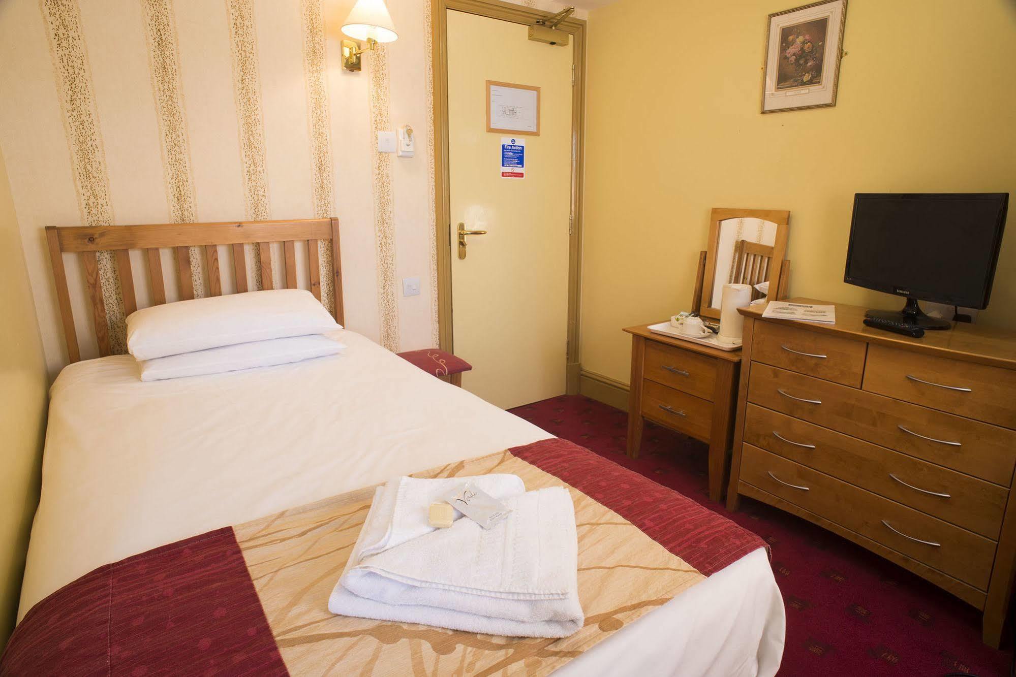 The Highwayman Inn Shepton Mallet Eksteriør billede